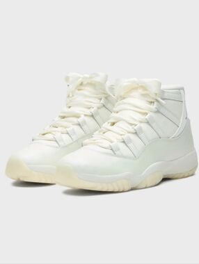 Jordan WMNS Air 11 Retro Sneakers Color: Sail / White / Metallic Silver / Pearl